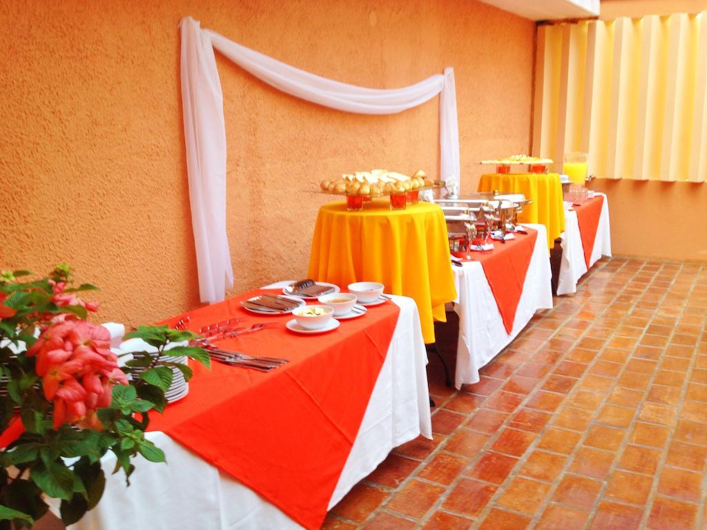 Hotel Imperial Cap-Haïtien Екстериор снимка