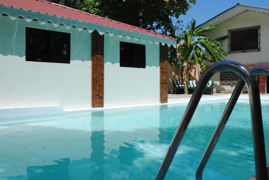 Hotel Imperial Cap-Haïtien Екстериор снимка