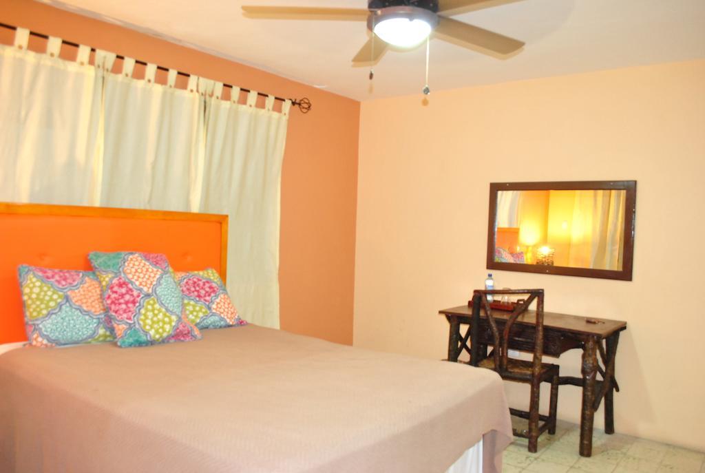 Hotel Imperial Cap-Haïtien Екстериор снимка